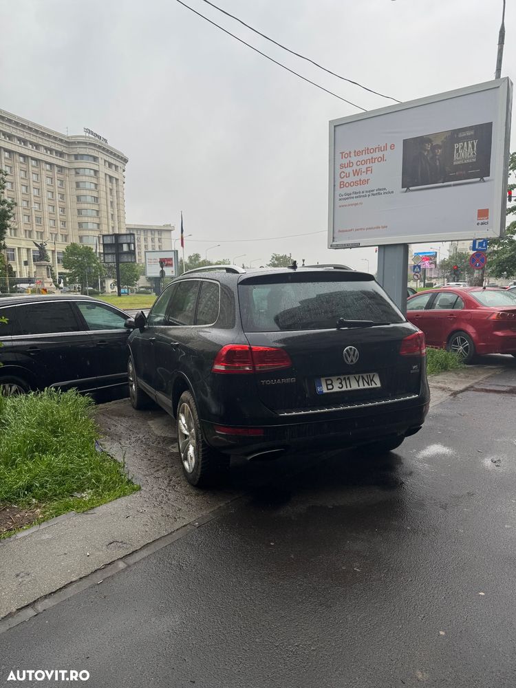 Volkswagen Touareg - 2