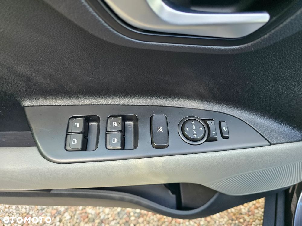 Kia Stonic 1.0 T-GDI 120 Spirit - 34