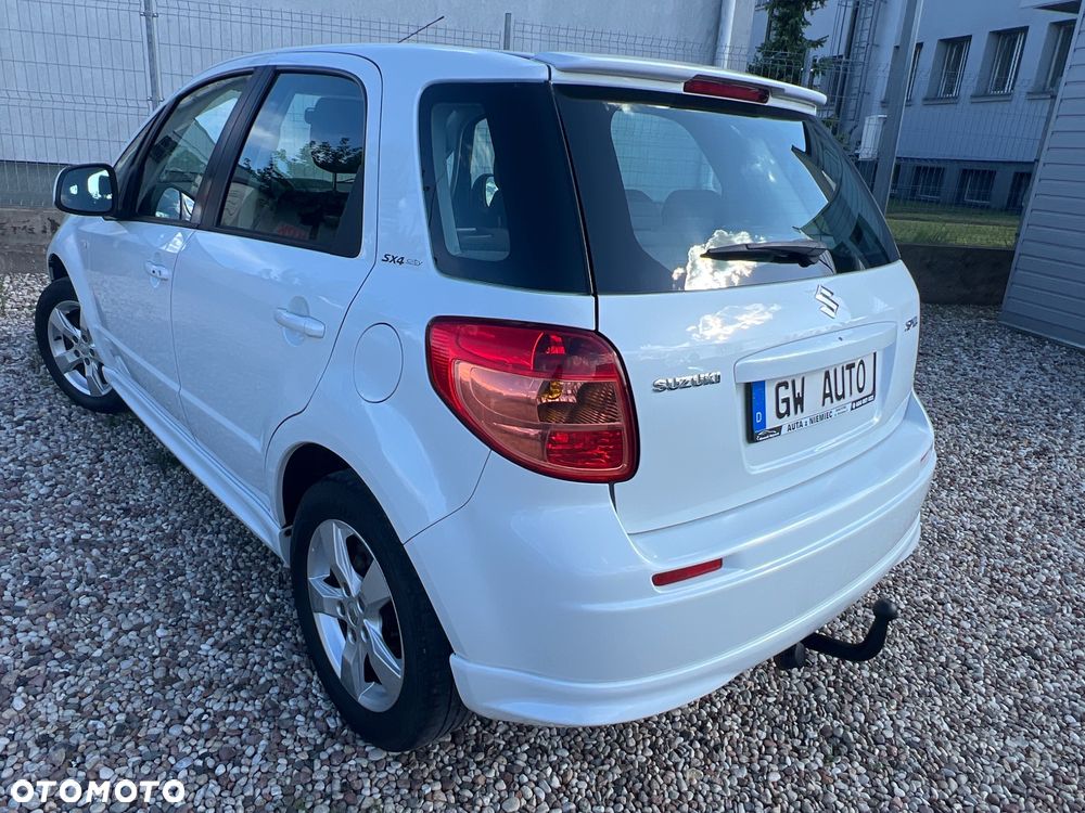 Suzuki SX4 1.6 VVT 4x2 City+ - 11