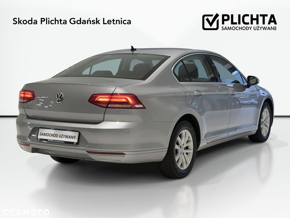 Volkswagen Passat 2.0 TDI SCR Comfortline - 5