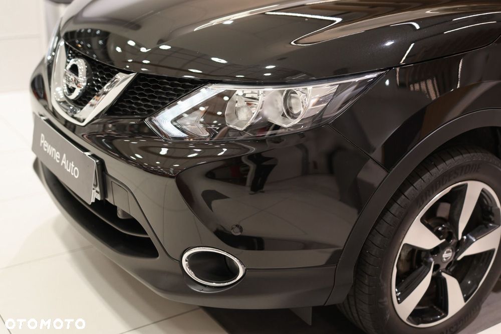 Nissan Qashqai - 25