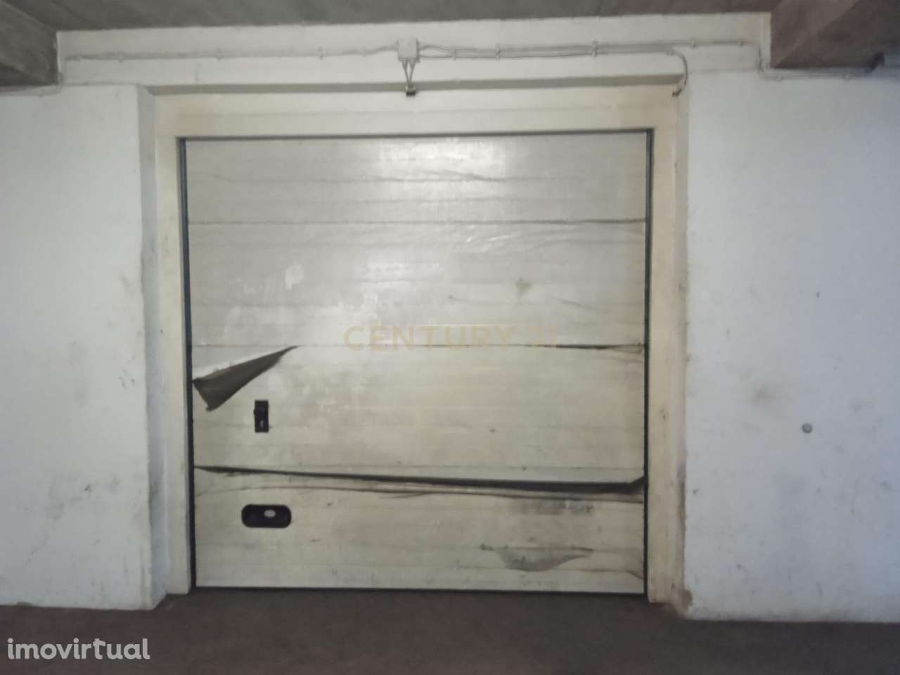 NÃO PERCA ESTA GRANDE OPORTUNIDADE! GARAGEM EM BOX ESPAÇOSA MUITO BEM - Grande imagem: 4/11