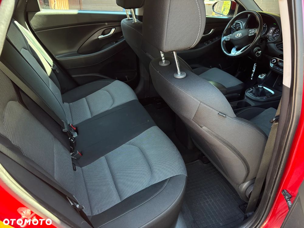 Hyundai i30 1.4 GO - 11
