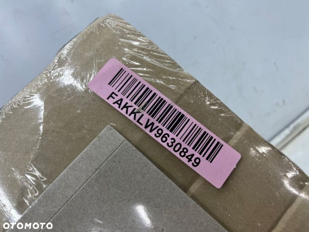 Znaczek Citroen Berlingo 3 III Multispace 18r.- NOWY napis znaczek emblemat na klapę bagażnika - 5