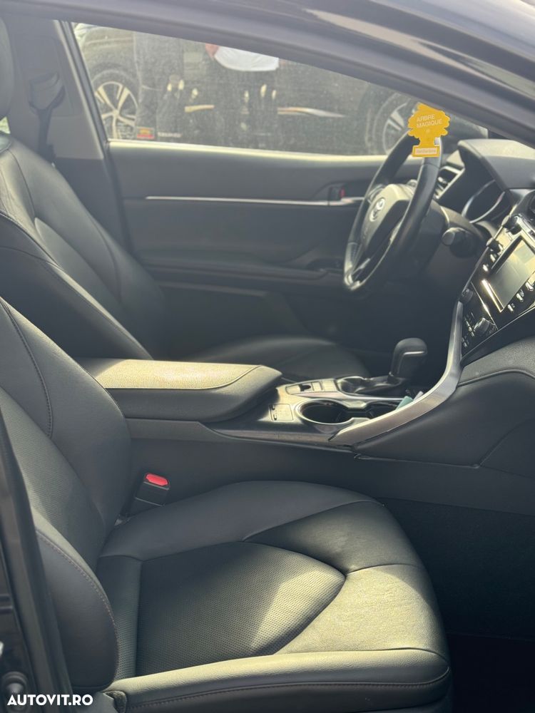 Toyota Camry Business Edition - 8