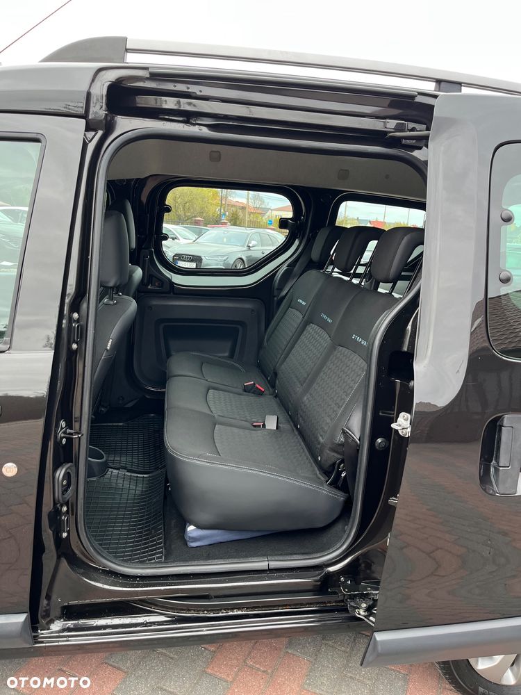 Dacia Dokker TCe 115 Stepway Celebration - 22