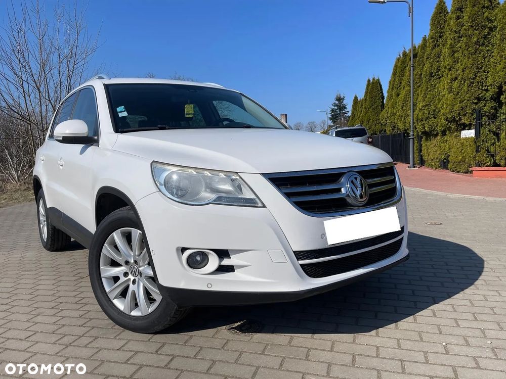 Volkswagen Tiguan 2.0 TDI DPF BlueMotion Technology Sport & Style - 33