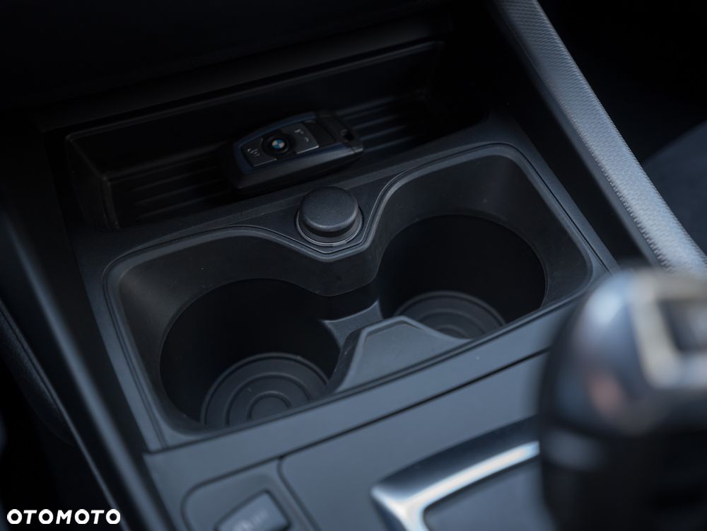 BMW Seria 1 118d M Sport Shadow - 33