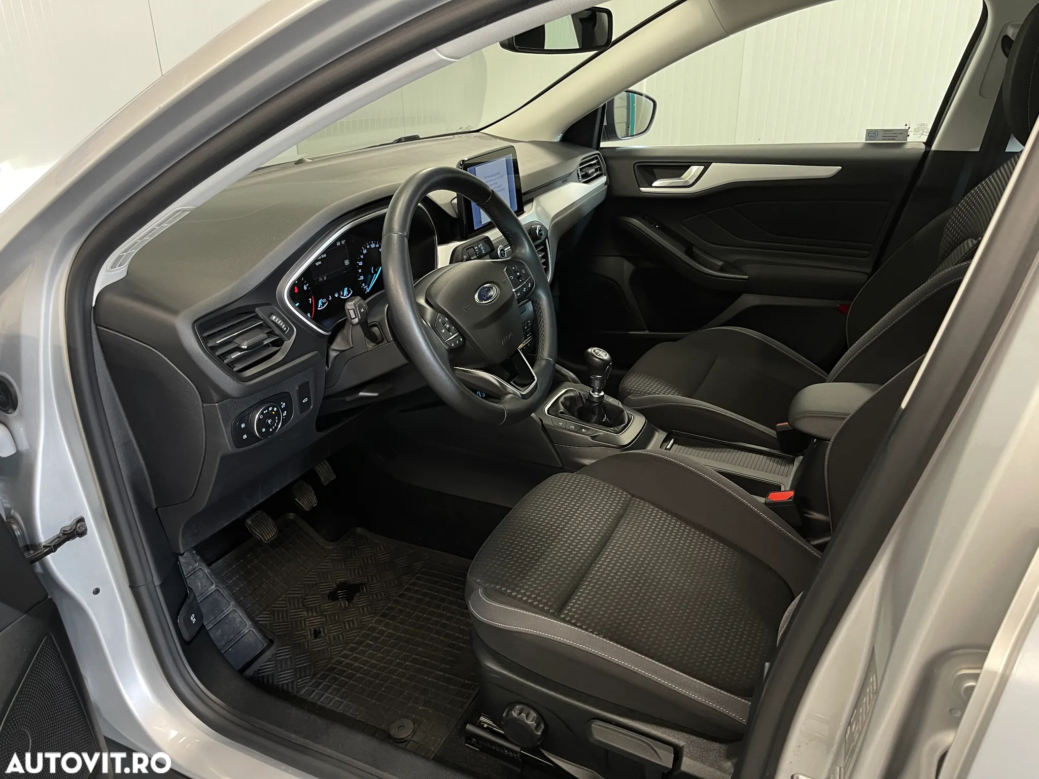 Ford Focus 1.0 EcoBoost Trend Edition - 5