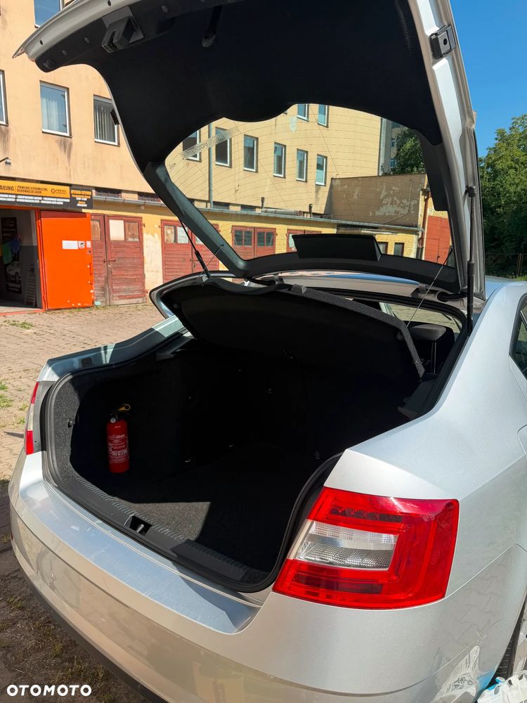 Skoda Octavia 1.6 TDI Active - 8