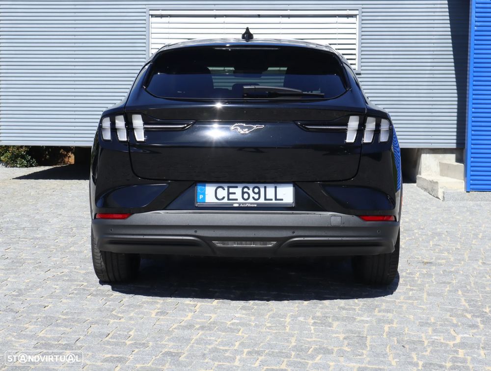 Ford Mustang Mach-E Standard - 14
