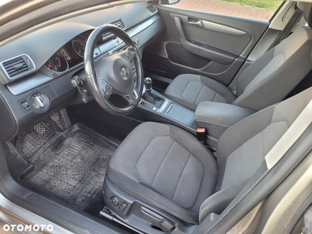 Volkswagen Passat 2014 photo 5