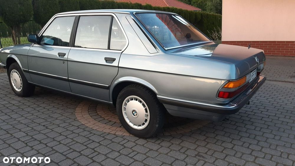 BMW Seria 5 - 34