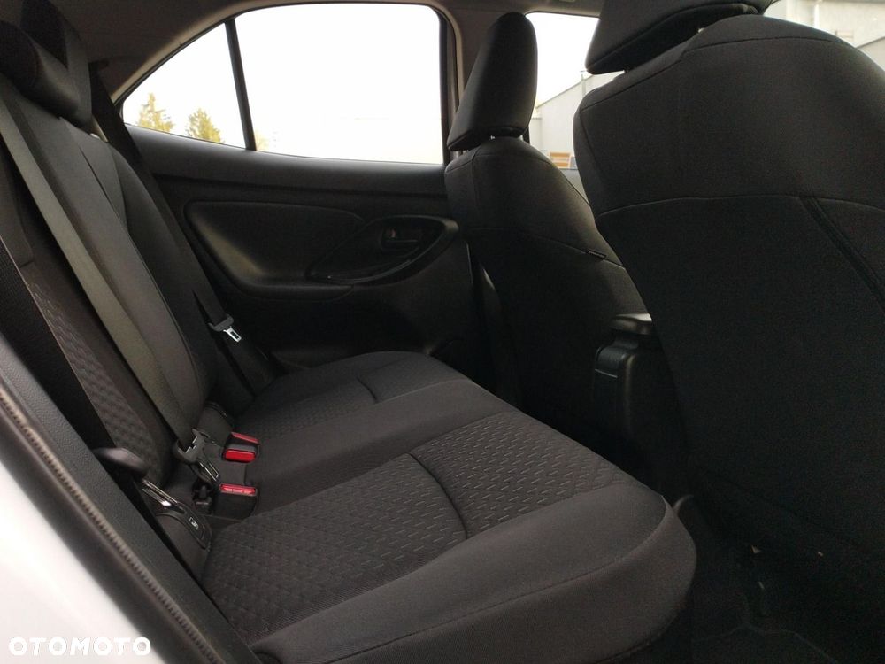 Toyota Yaris - 11