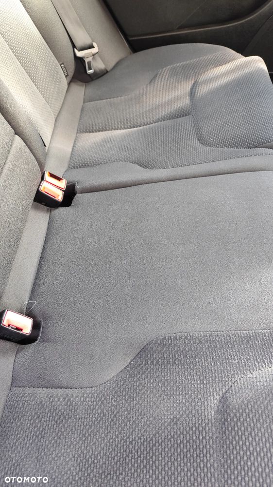 Volkswagen Passat 2.0 TDI Comfortline - 11
