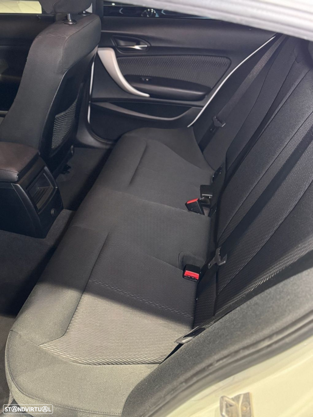 BMW 116 d EDynamics Advantage - 41