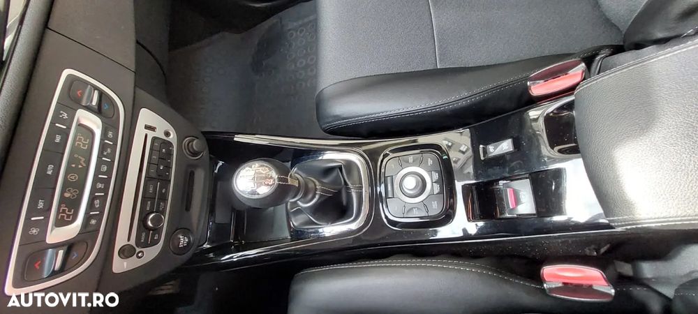 Renault Megane Grandtour ENERGY dCi 110 Start & Stopp Bose Edition - 11