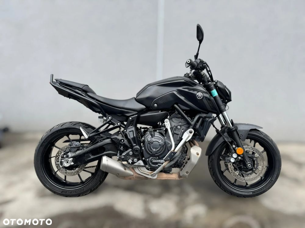 Yamaha MT - 2