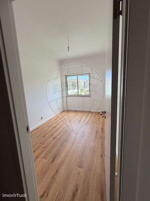 Apartamento T2 para arrendamento - Grande imagem: 5/12