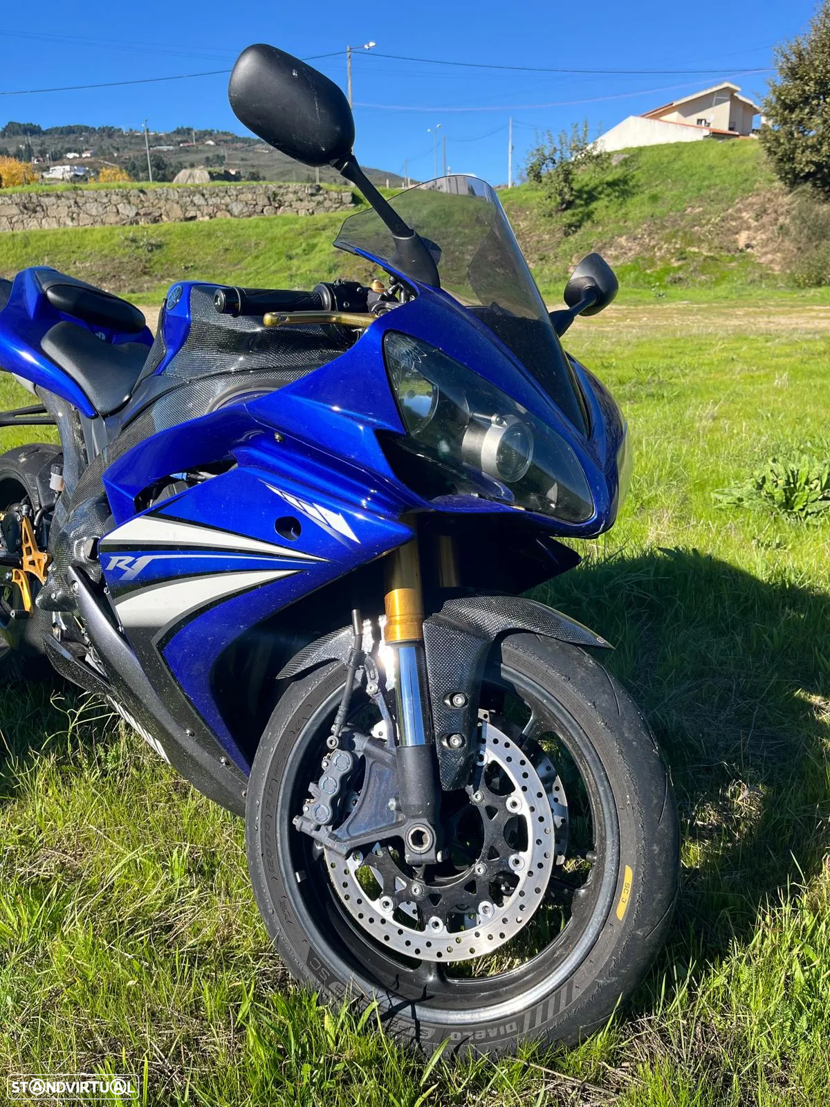 Yamaha YZF R1 - 3