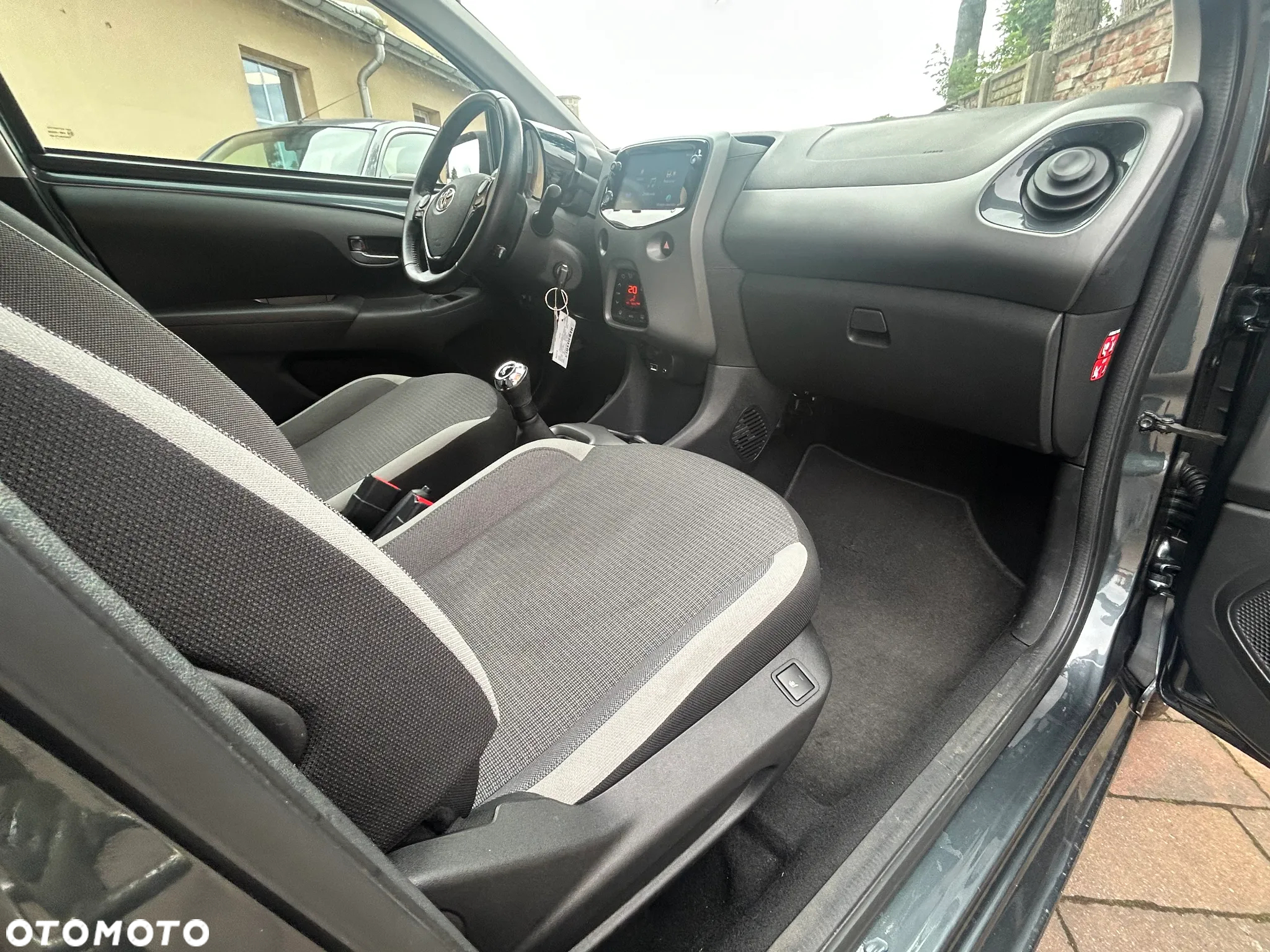 Toyota Aygo 1.0 VVT-i JBL Edition - 18