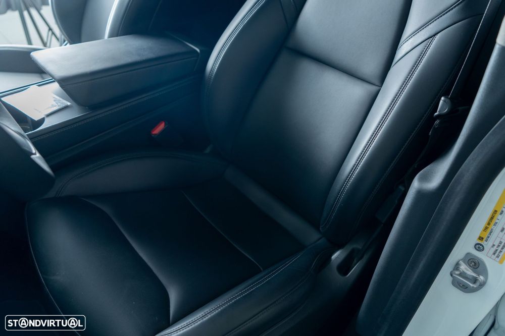 Tesla Model Y Standard - 8