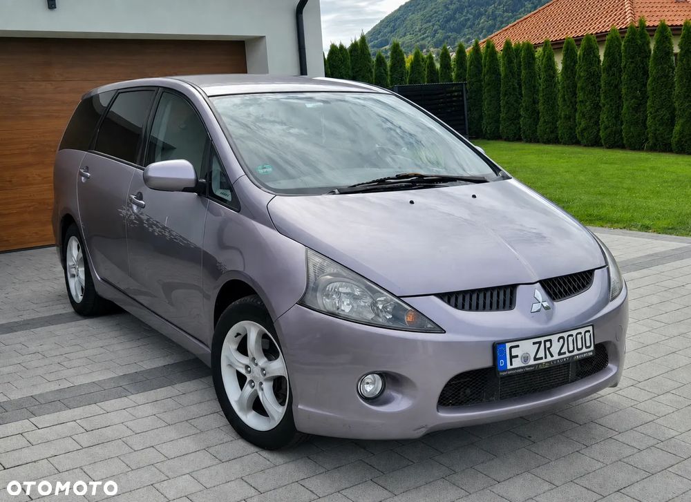 Mitsubishi Grandis 2.0 DI-D 6-Sitzer Intense - 1