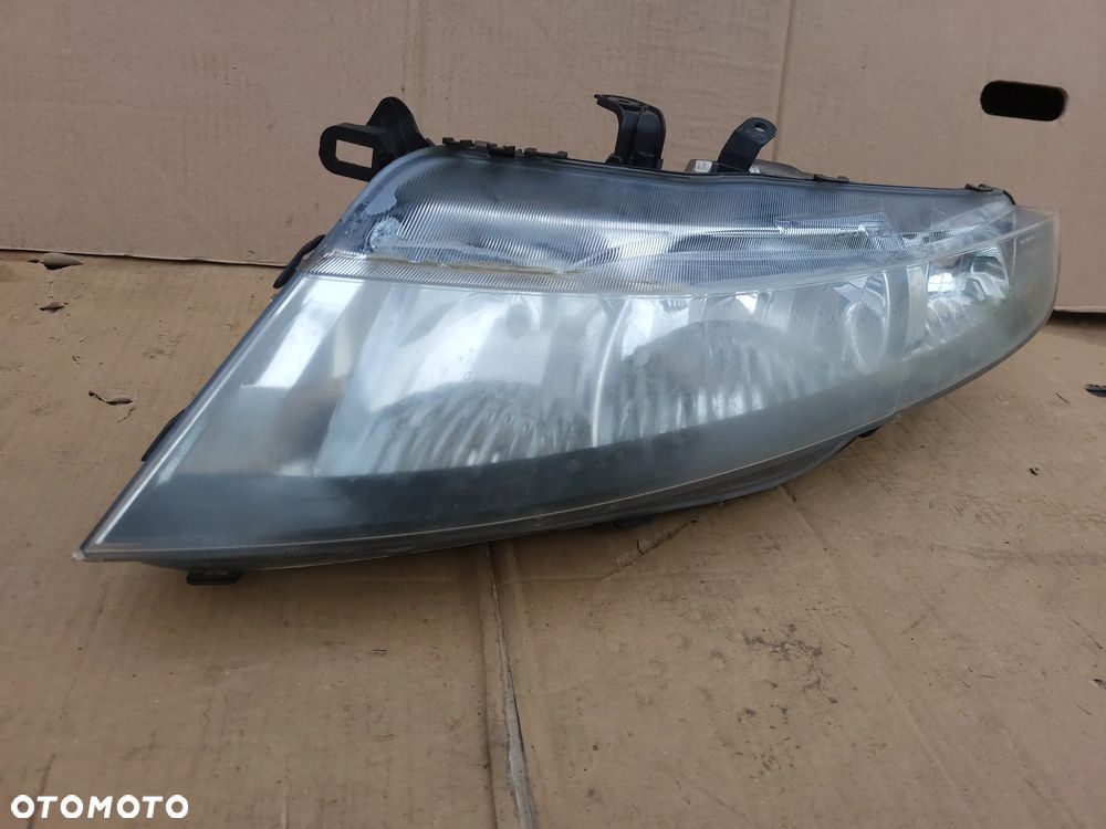 LAMPA LEWY PRZOD HONDA CIVIC VIII UFO 33150-SMG-G014-M1 - 2