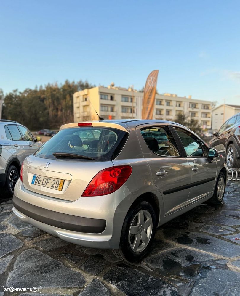 Peugeot 207 1.4 HDi Premium - 5
