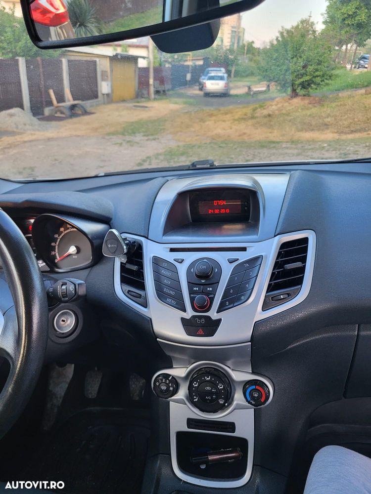Ford Fiesta 1.6 TDCI Econetic Trend - 4