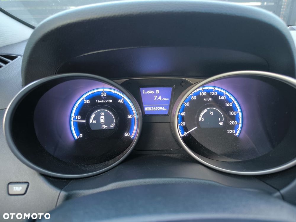 Hyundai ix35 2.0 CRDi Premium 2WD - 11
