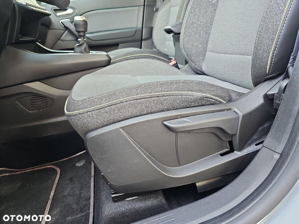 Renault Captur - 21