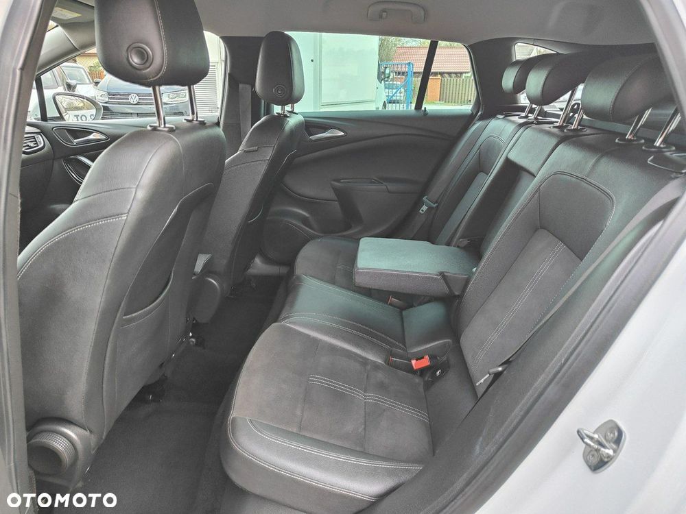 Opel Astra 1.4 Turbo Start/Stop Automatik Business - 29