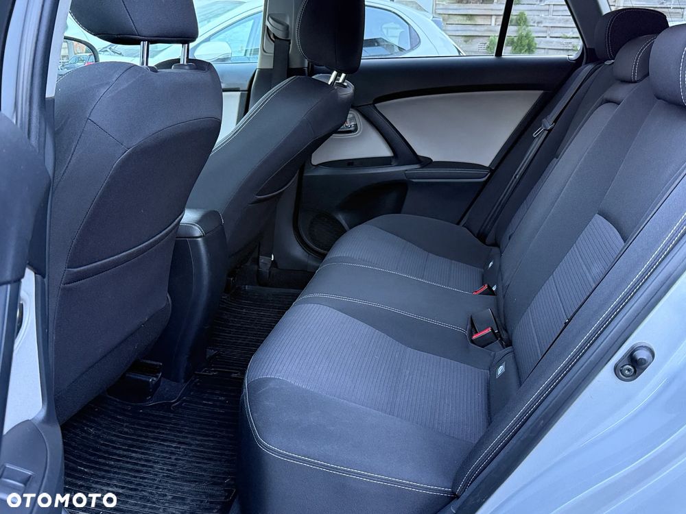 Toyota Avensis 2.0 D-4D Premium - 19