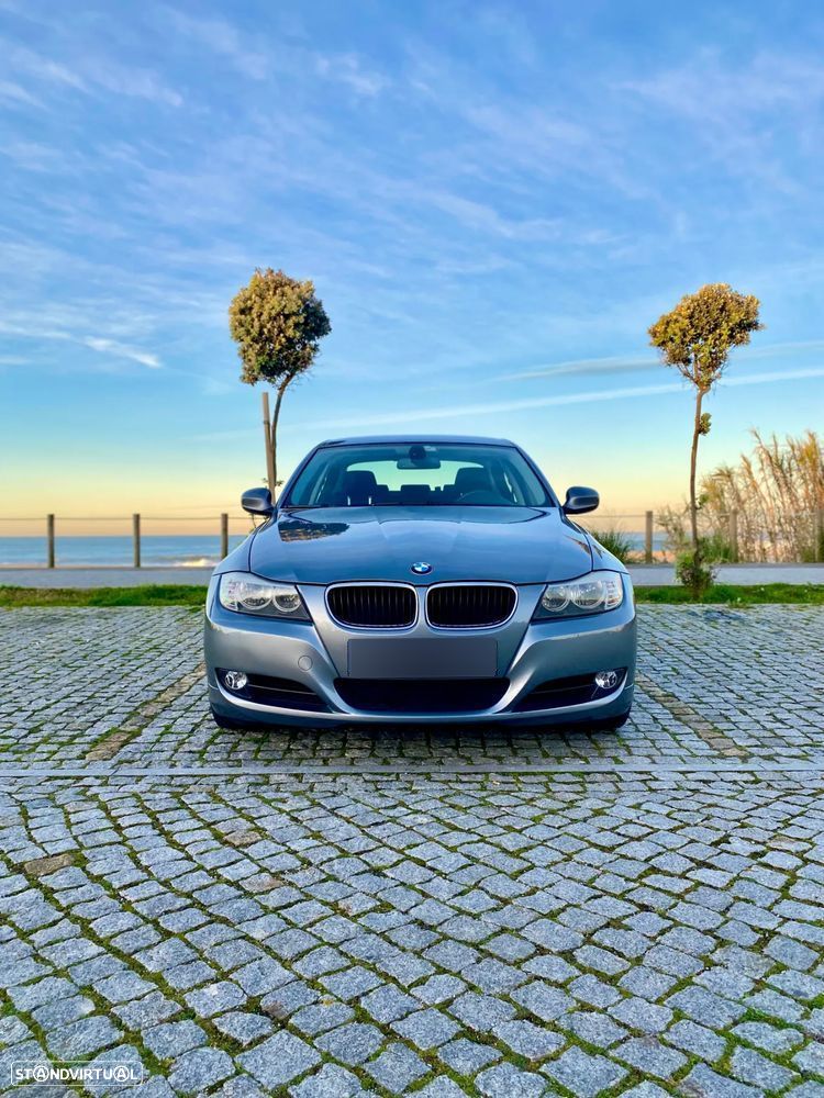 BMW 320 i Auto - 6