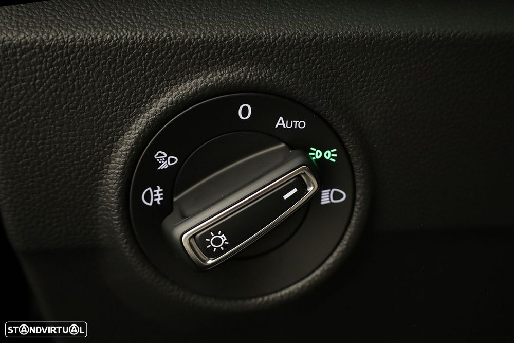 VW T-Roc 1.5 TSI Black Style DSG - 18