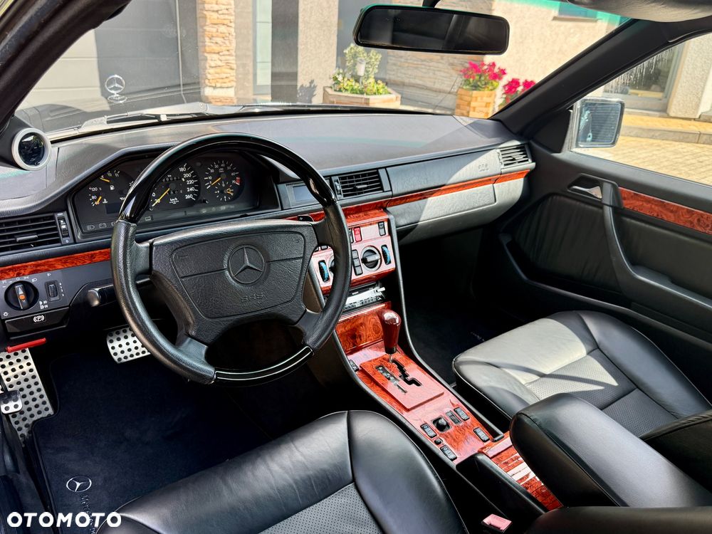 Mercedes-Benz W124 (1984-1993) - 10