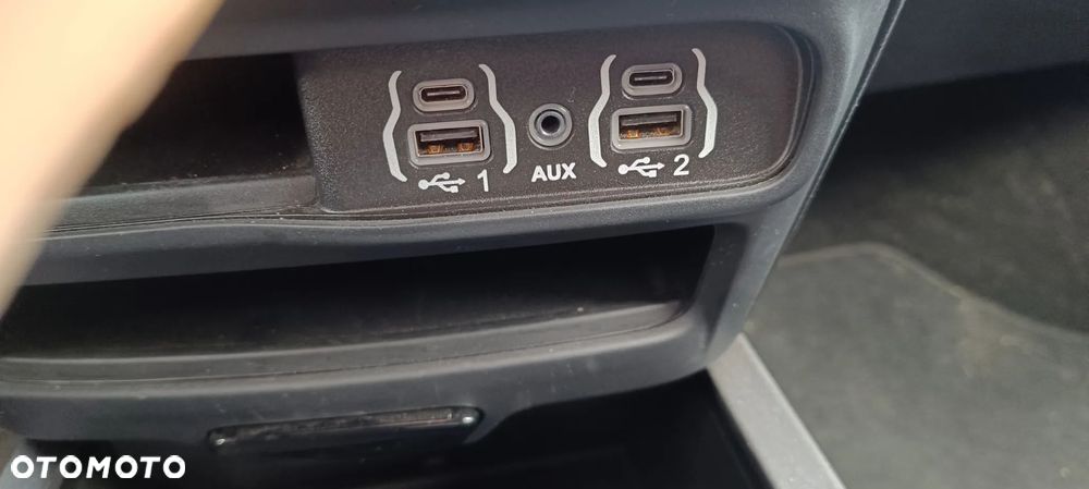 Chrysler Pacifica - 13