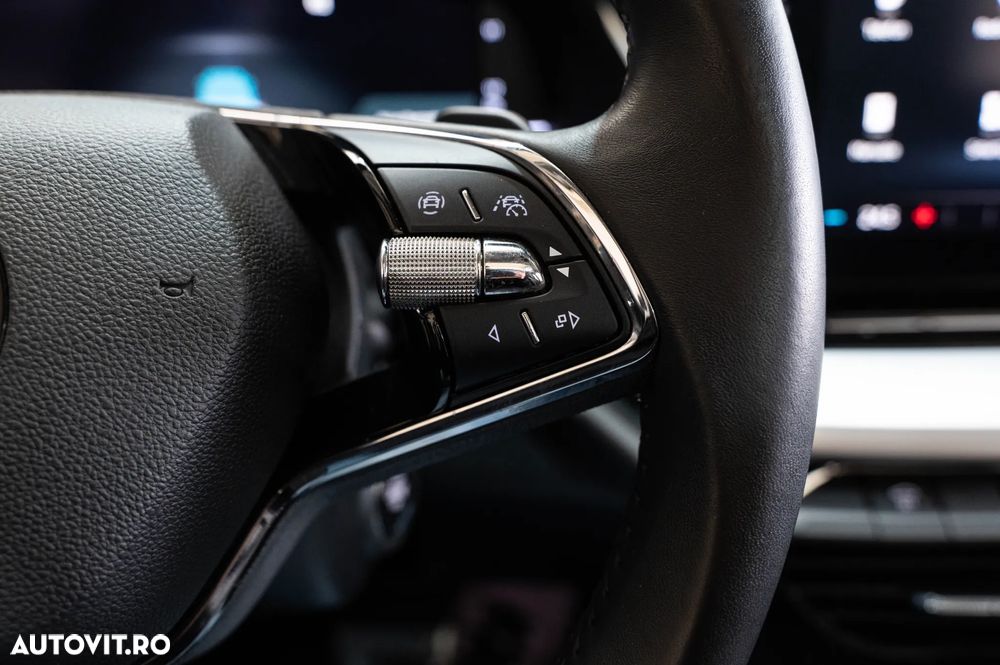 Skoda Octavia 2.0 TDI DSG Style - 21