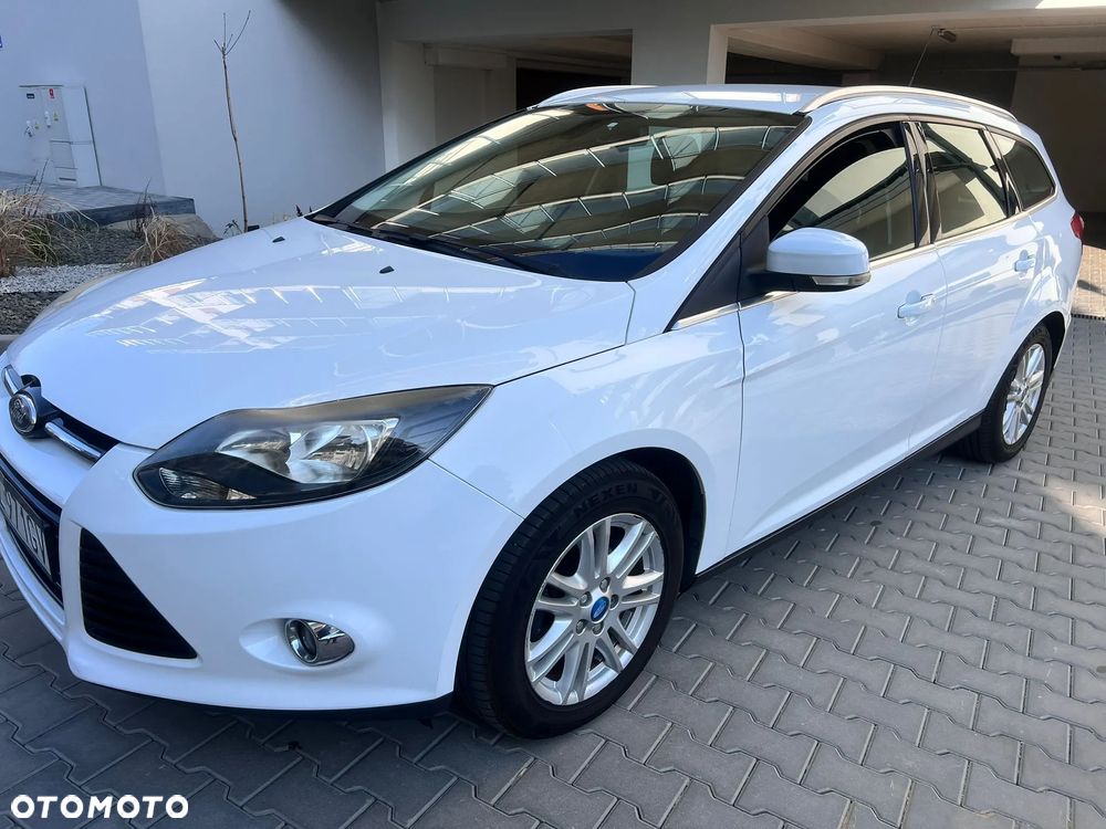 Ford Focus 1.6 SYNC Edition - 16