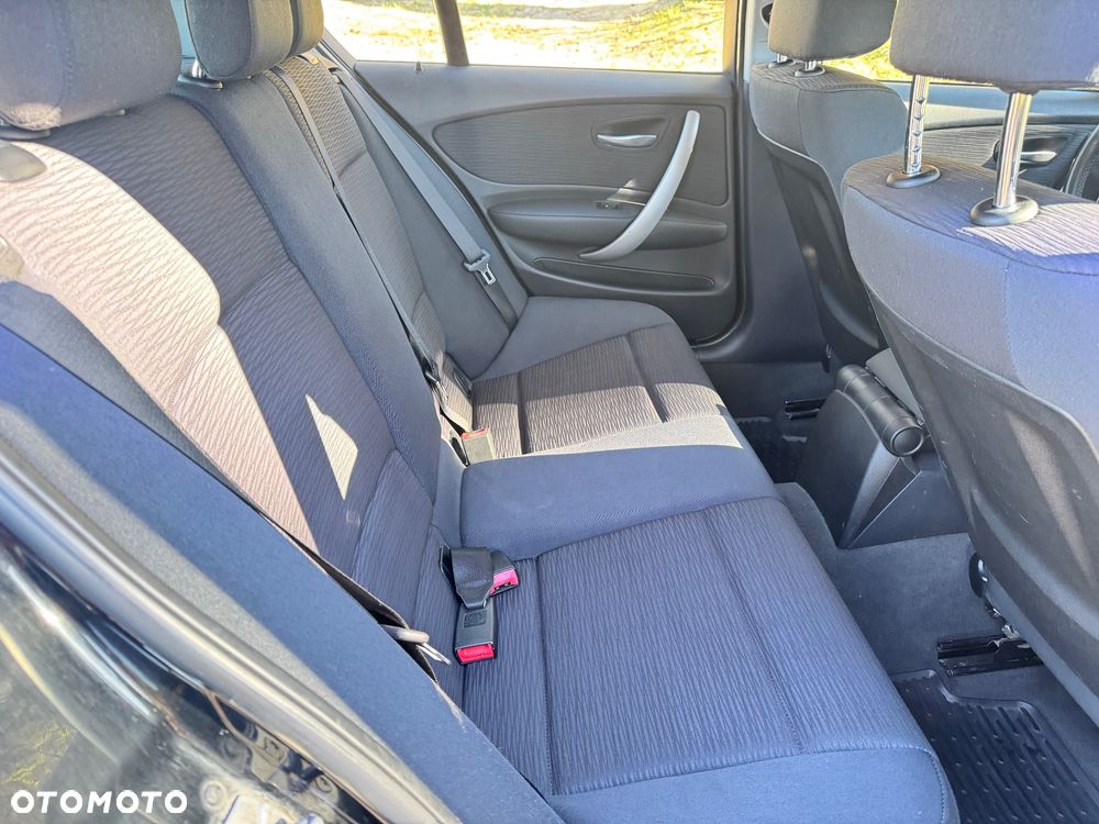 BMW Seria 1 120d DPF - 11