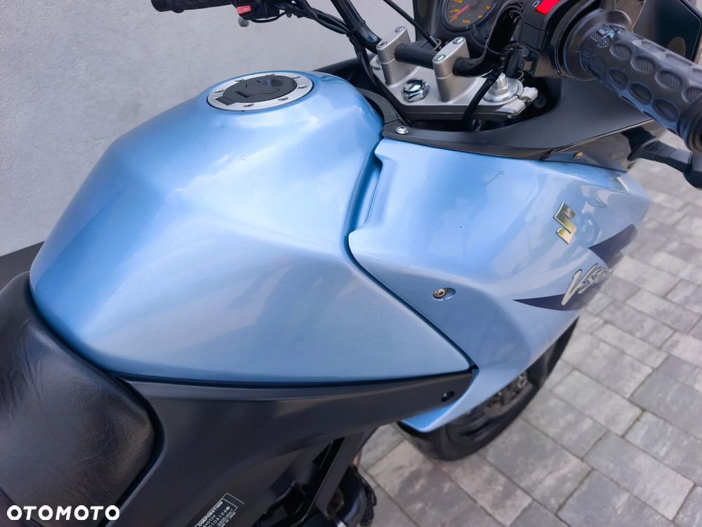 Suzuki DL - 28