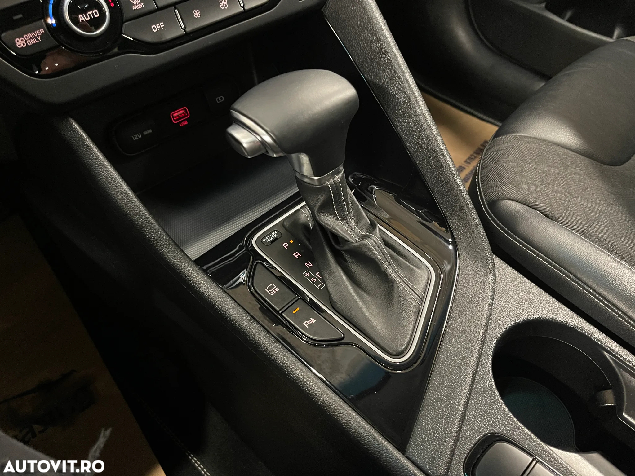Kia Niro 1.6 GDI HEV 2WD OPF Aut. Spirit - 23
