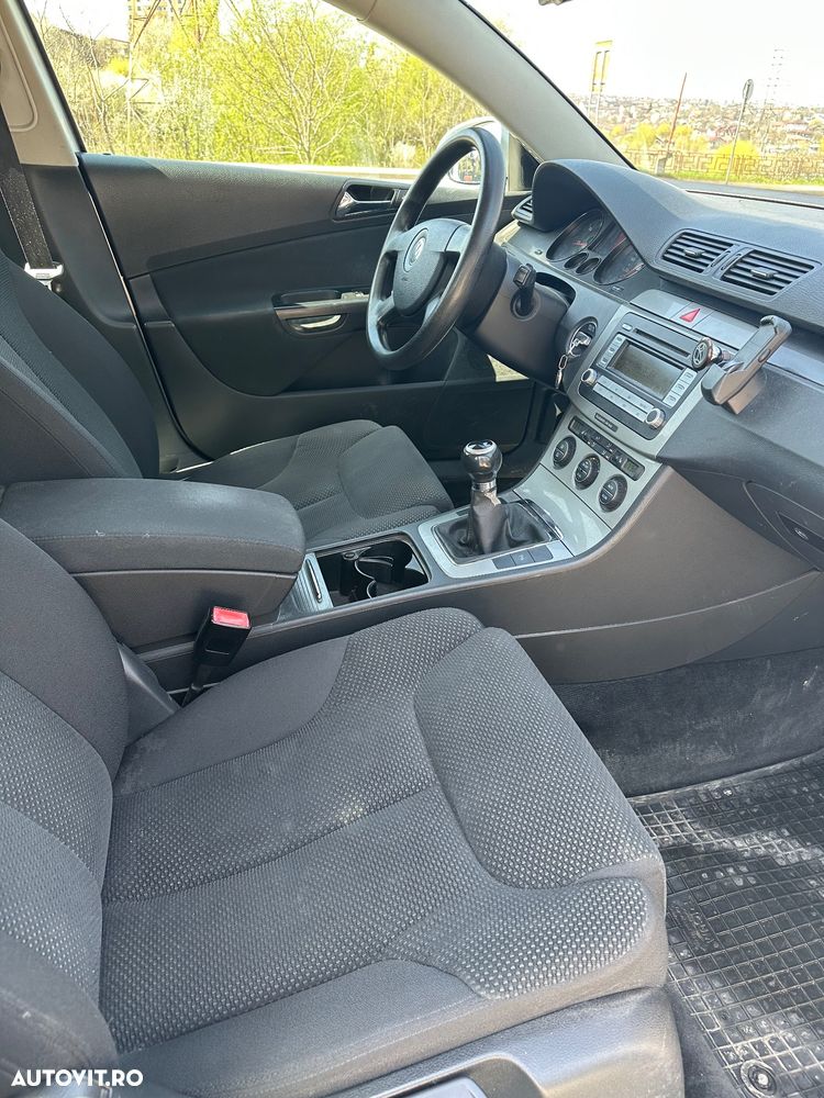 Volkswagen Passat 2.0 TDI DPF Comfortline - 5