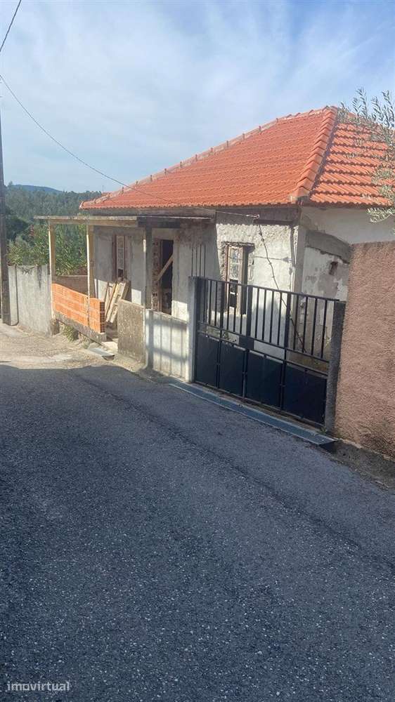 Moradia para Restaurar T2 Venda em Oliveira do Mondego e Travanca do M - Grande imagem: 2/20