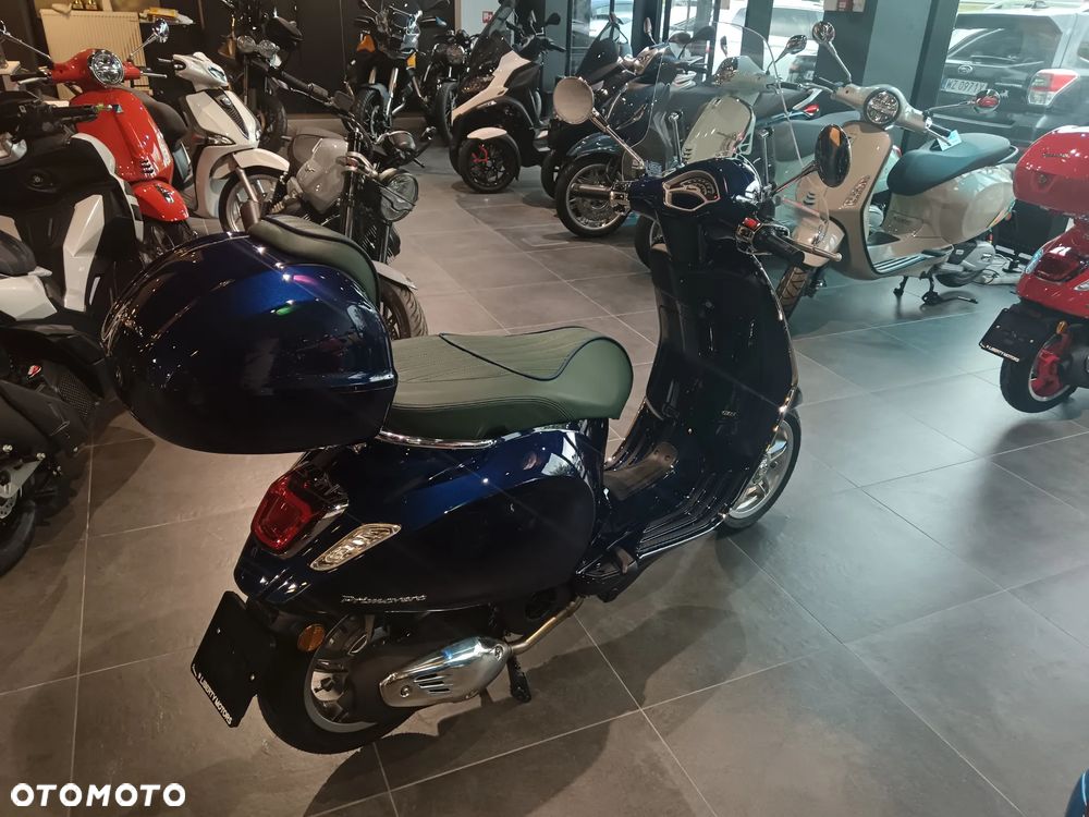 Vespa Primavera - 4