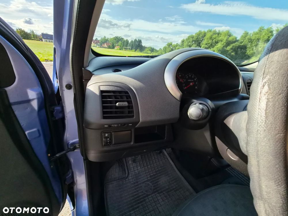 Nissan Micra 1.2 Visia + - 16
