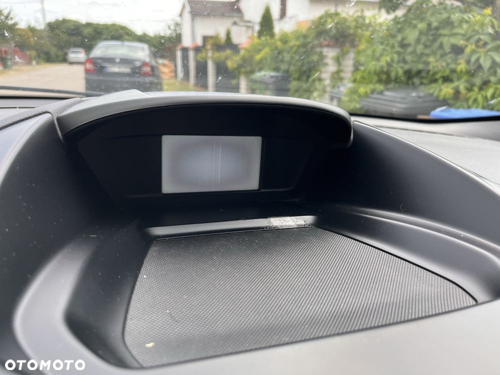 Ford Kuga - 8