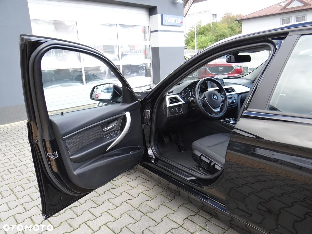 BMW Seria 3 316i Sport Line - 19