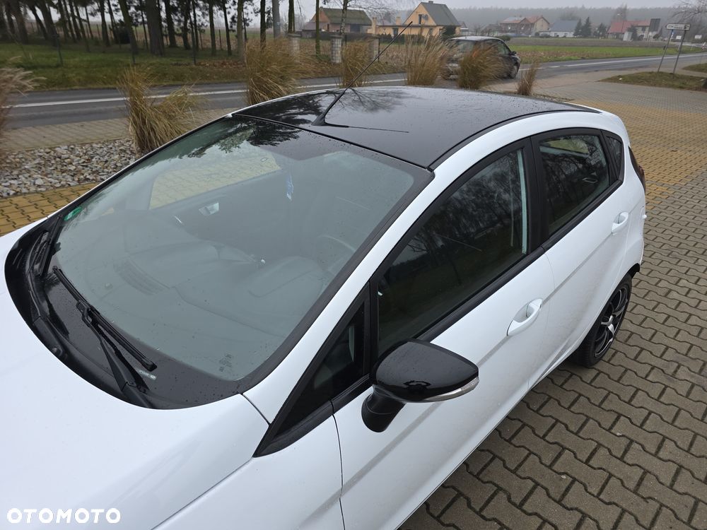 Ford Fiesta 1.5 TDCi Champions Edition - 9